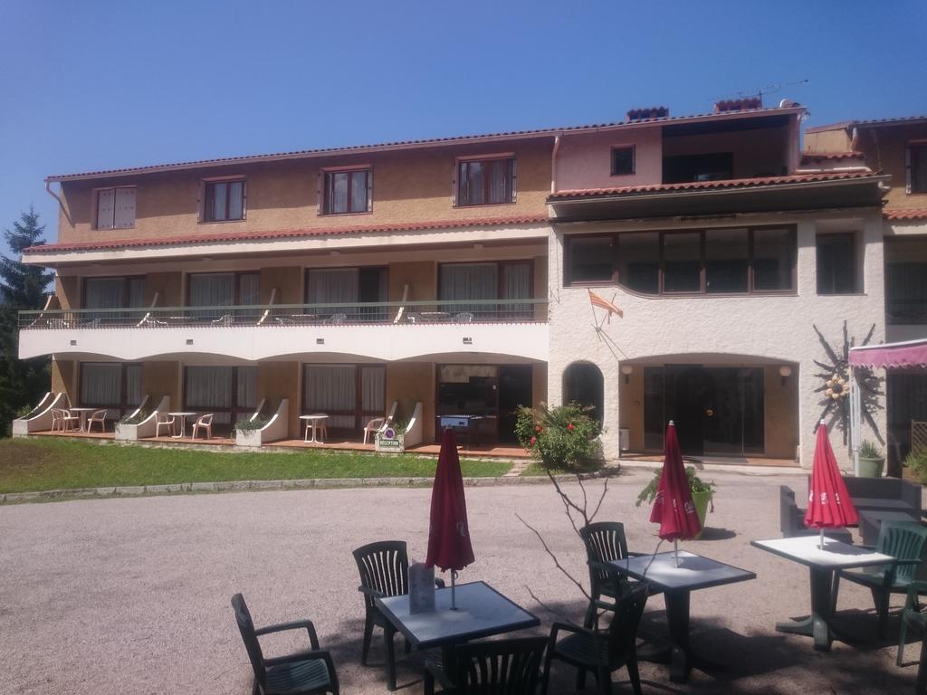 Hotel Le Mas Fleuri Vernet-les-Bains Esterno foto