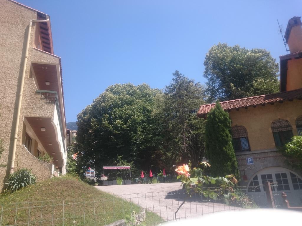 Hotel Le Mas Fleuri Vernet-les-Bains Esterno foto