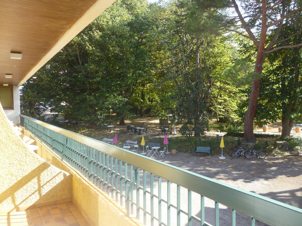 Hotel Le Mas Fleuri Vernet-les-Bains Esterno foto