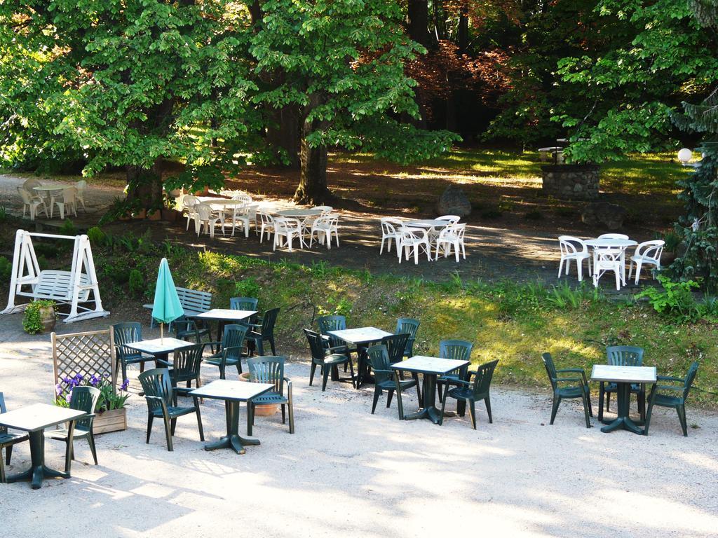 Hotel Le Mas Fleuri Vernet-les-Bains Esterno foto