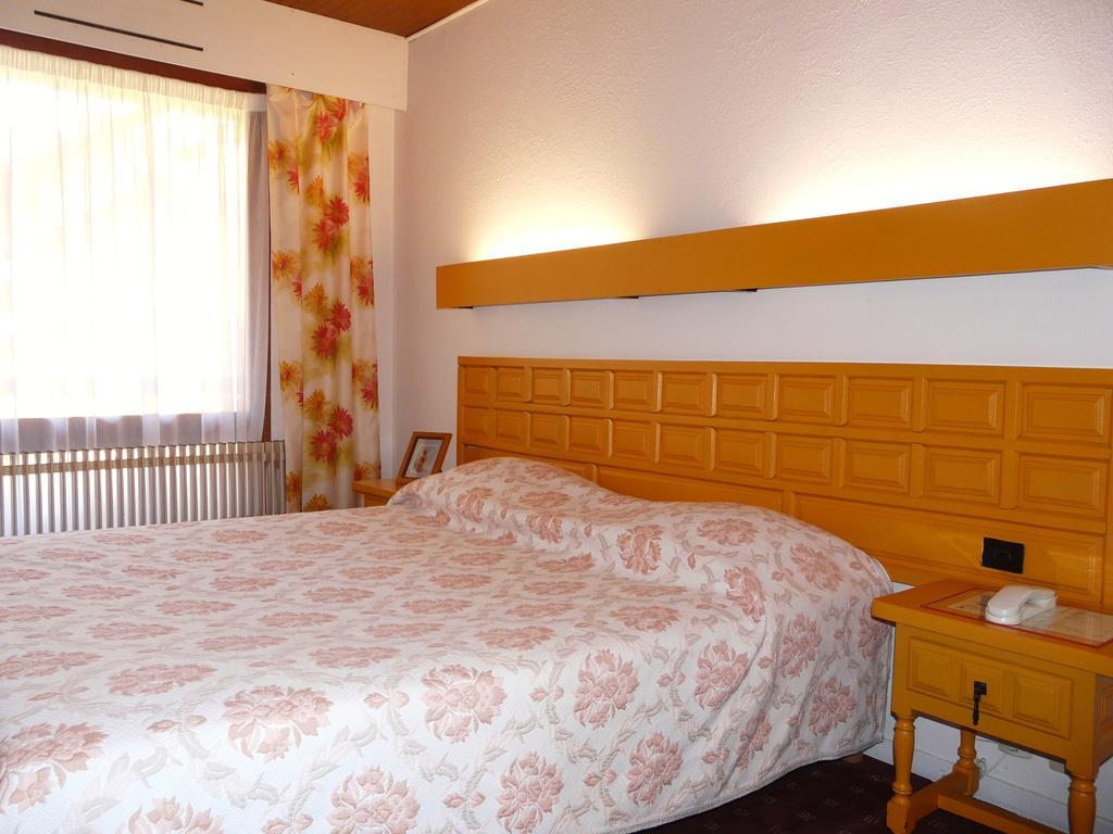 Hotel Le Mas Fleuri Vernet-les-Bains Esterno foto
