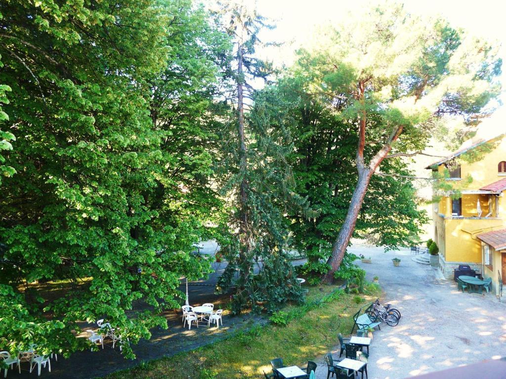 Hotel Le Mas Fleuri Vernet-les-Bains Camera foto