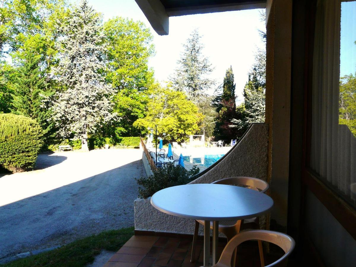 Hotel Le Mas Fleuri Vernet-les-Bains Esterno foto